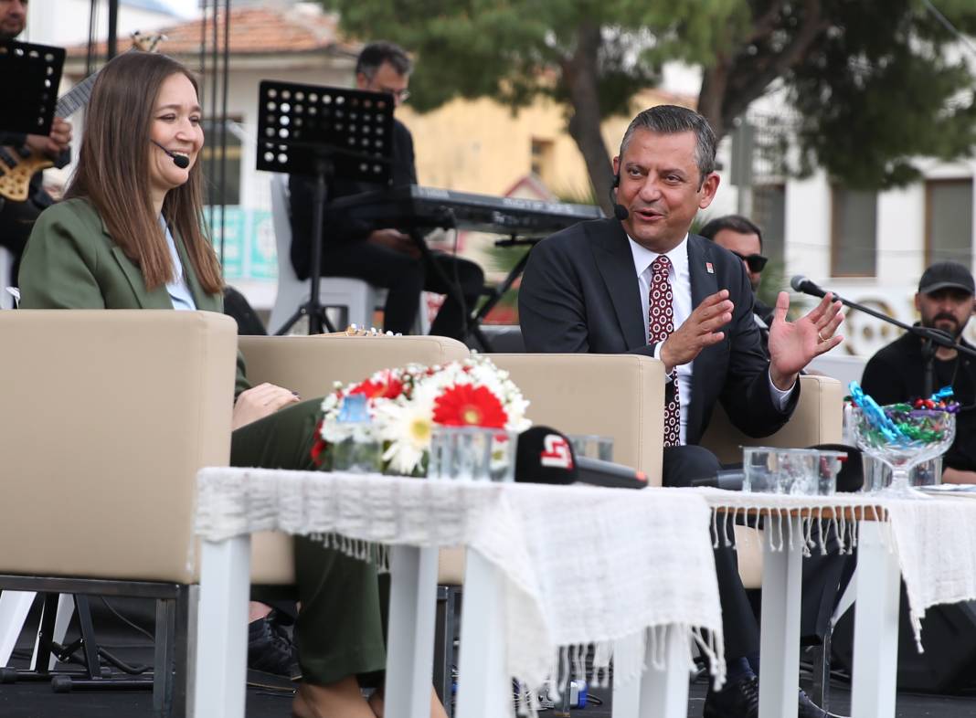 Özgür Özel yerel seçim sonuçları hakkında konuştu. ‘Devlet ile millet yarışırsa her zaman millet kazanır’ 2