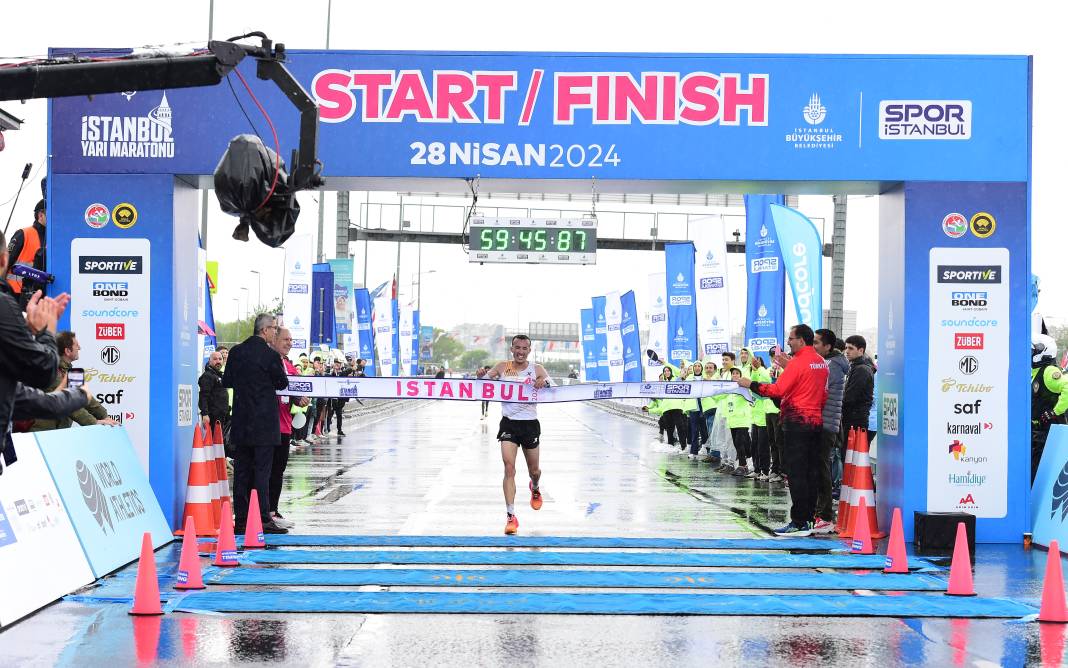 İstanbul Maratonu'nda yağmurla gelen rekor 2