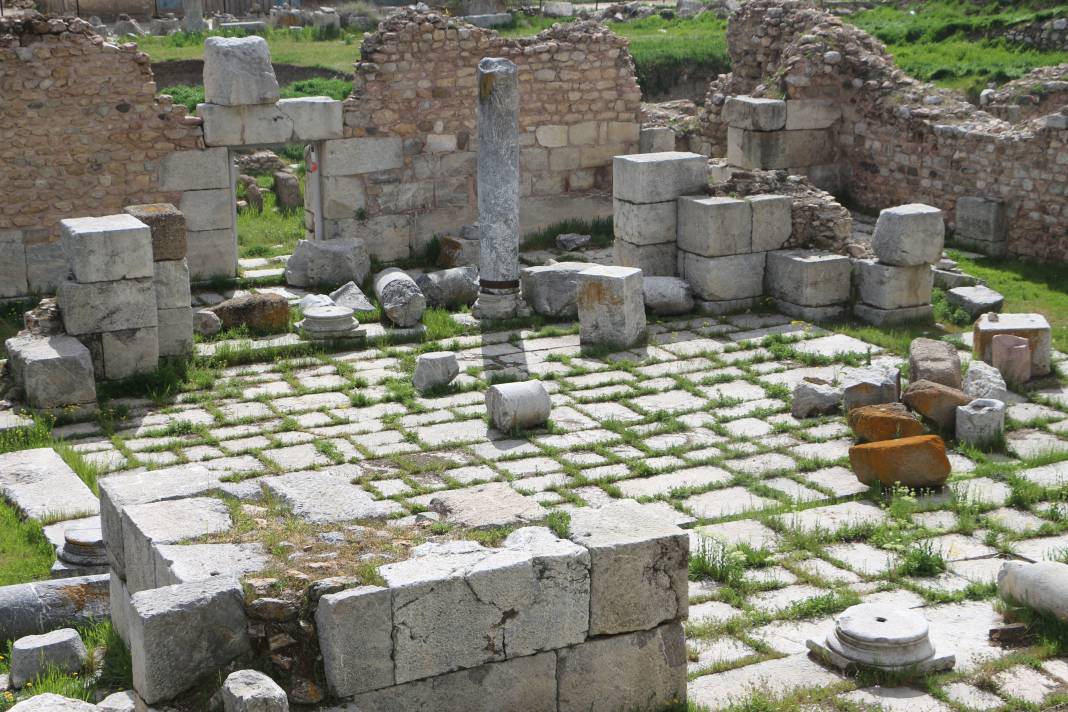 Sebastapolis Antik Kenti depremden etkilenmedi 4