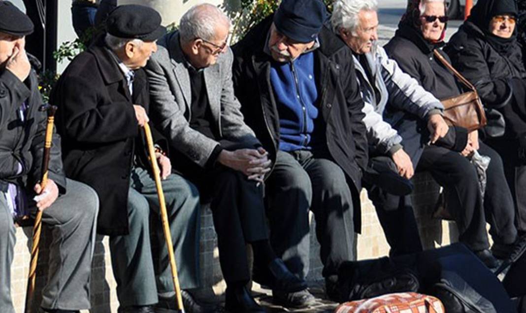 Bu emeklilerin maaşları eksik yatacak. Emeklinin korktuğu başına geldi 5