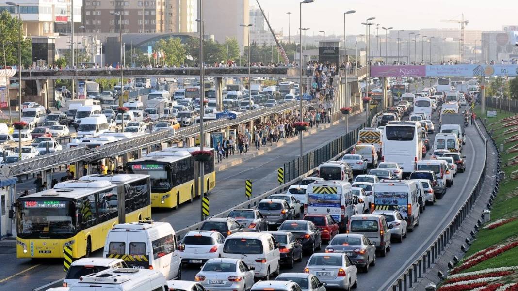 Benzin ve motorinli araçlar için yeni karar. Bütün arabalara takılmak zorunda 1