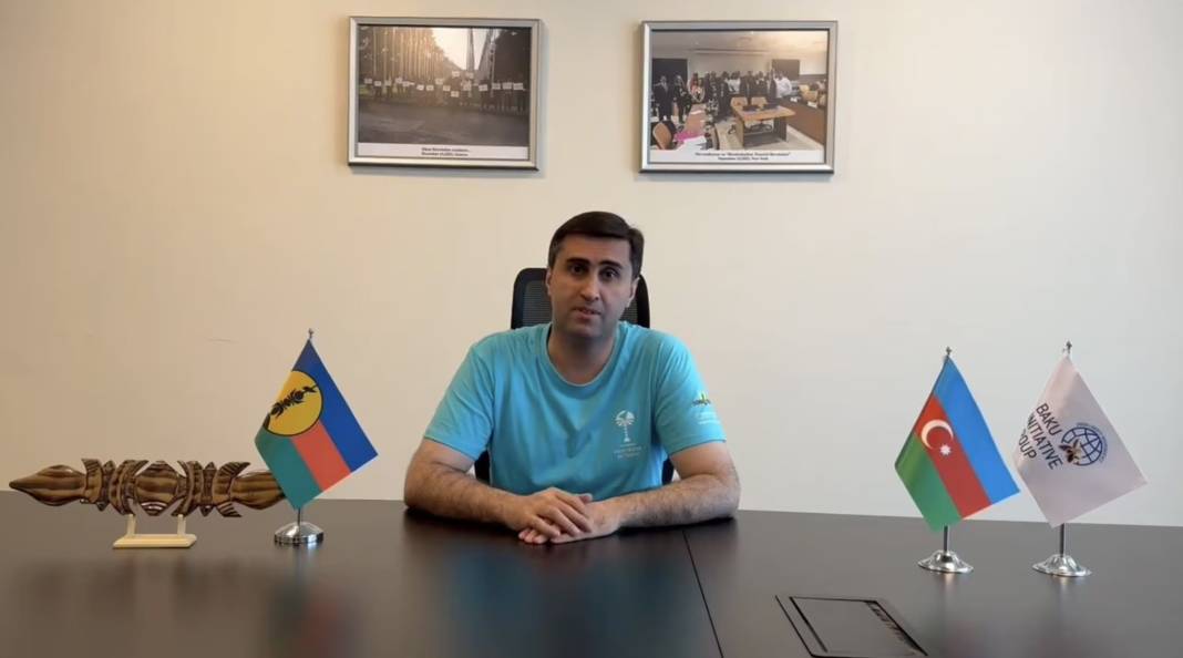 Azerbaycan bayraklarının Yeni Kaledonya'da ne işi var? 6