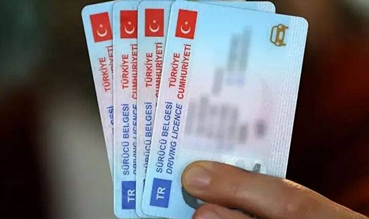 Ehliyet sahiplerine Bakanlıktan uyarı. Bunu yapmayanlar 13 bin TL ceza ödeyecek 9