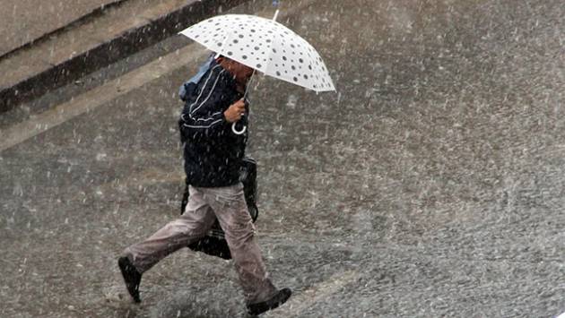 Meteoroloji hafta sonu planı yapanları üzdü. 17 ile kuvvetli sağanak geliyor 10