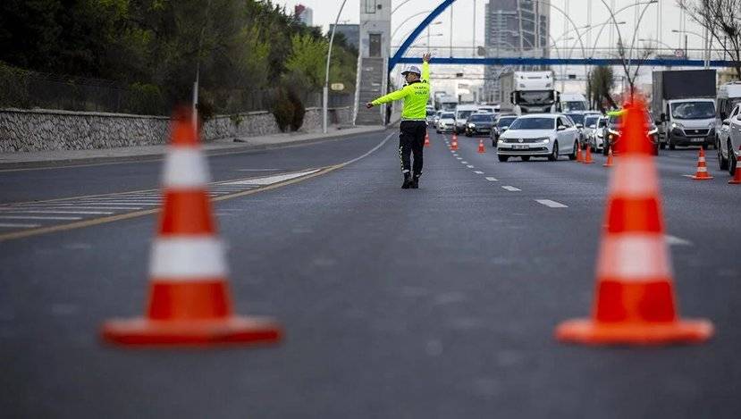 İstanbul'da yarın dışarı çıkacaklar dikkat! 16