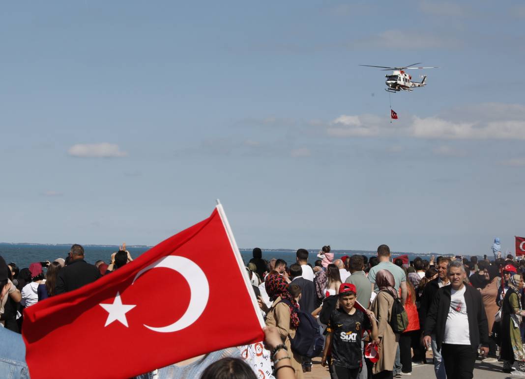 İlk kez gösteri uçuşu yaptı. HÜRJET kendine hayran bıraktı 3