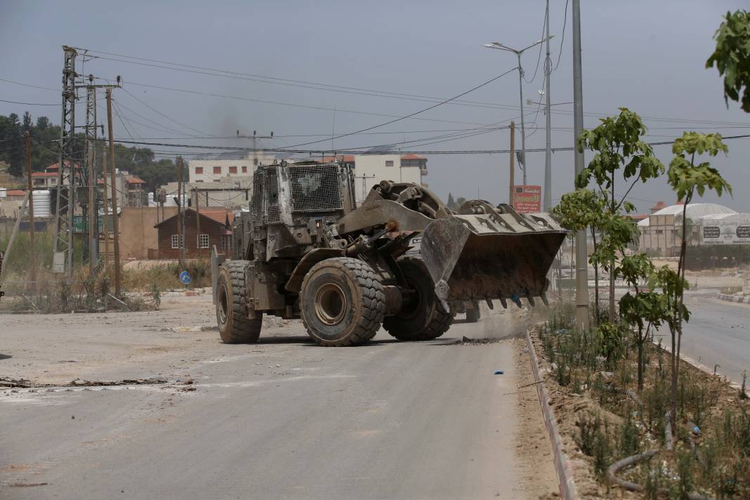 İsrail ordusu Cenin kentine baskın düzenledi 5