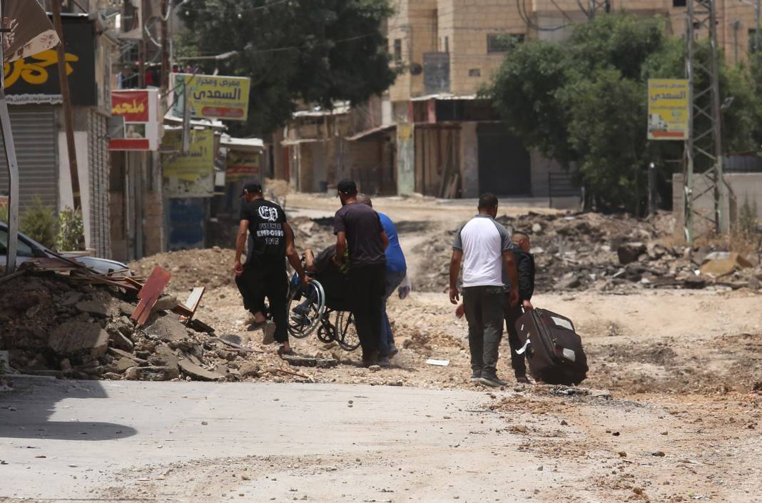 İsrail ordusu Cenin kentine baskın düzenledi 6