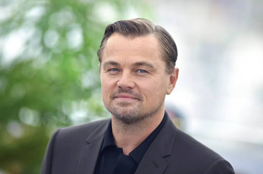 Dünyada ünlü oyuncu Leonardo DiCaprio 25 yaşındaki sevgilisiyle aşka geldi 3