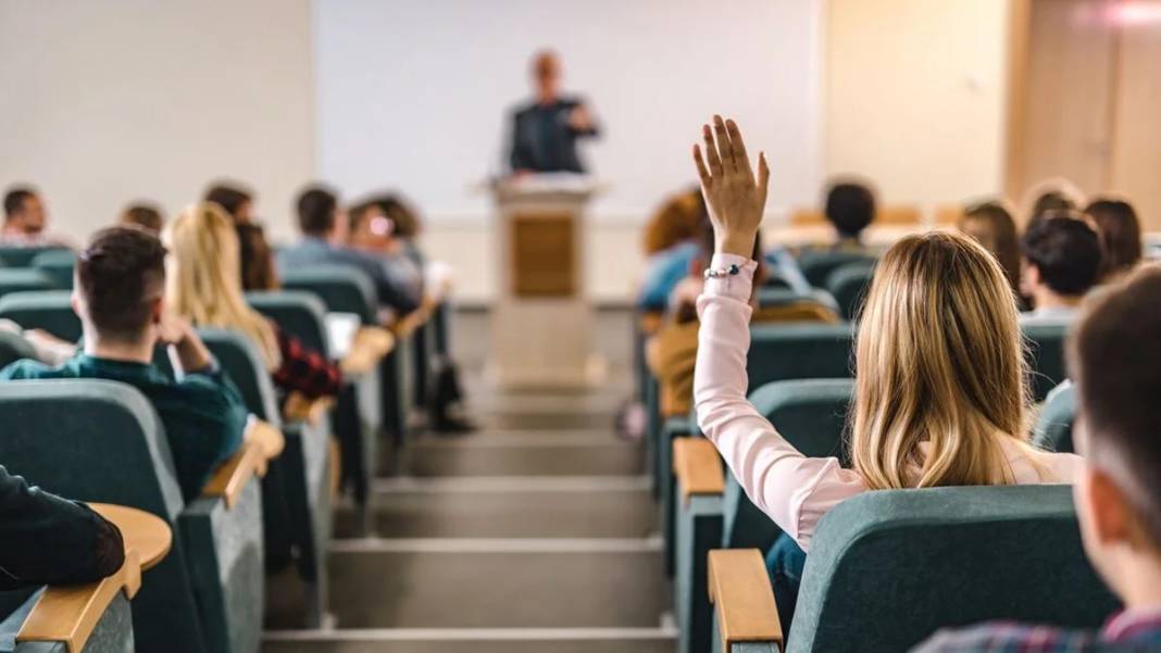 30 yaş üstü öğrencileri üzecek haber! Sınır getirildi 4