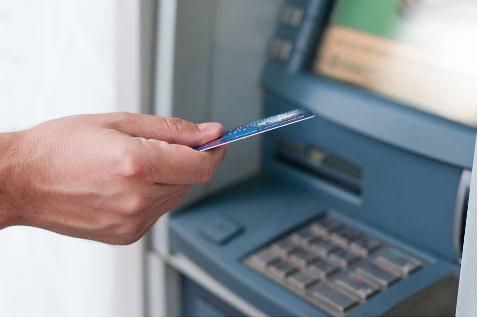 ATM'lere yeni güncelleme geldi. Artık bunu yapanın kartını ATM'ler anında yutacak 6