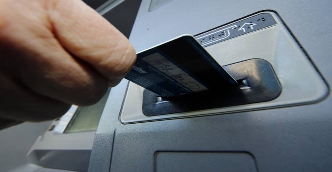 ATM'lere yeni güncelleme geldi. Artık bunu yapanın kartını ATM'ler anında yutacak 7