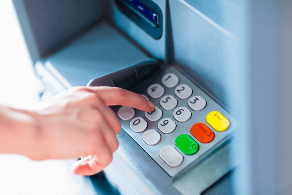 ATM'lere yeni güncelleme geldi. Artık bunu yapanın kartını ATM'ler anında yutacak 8