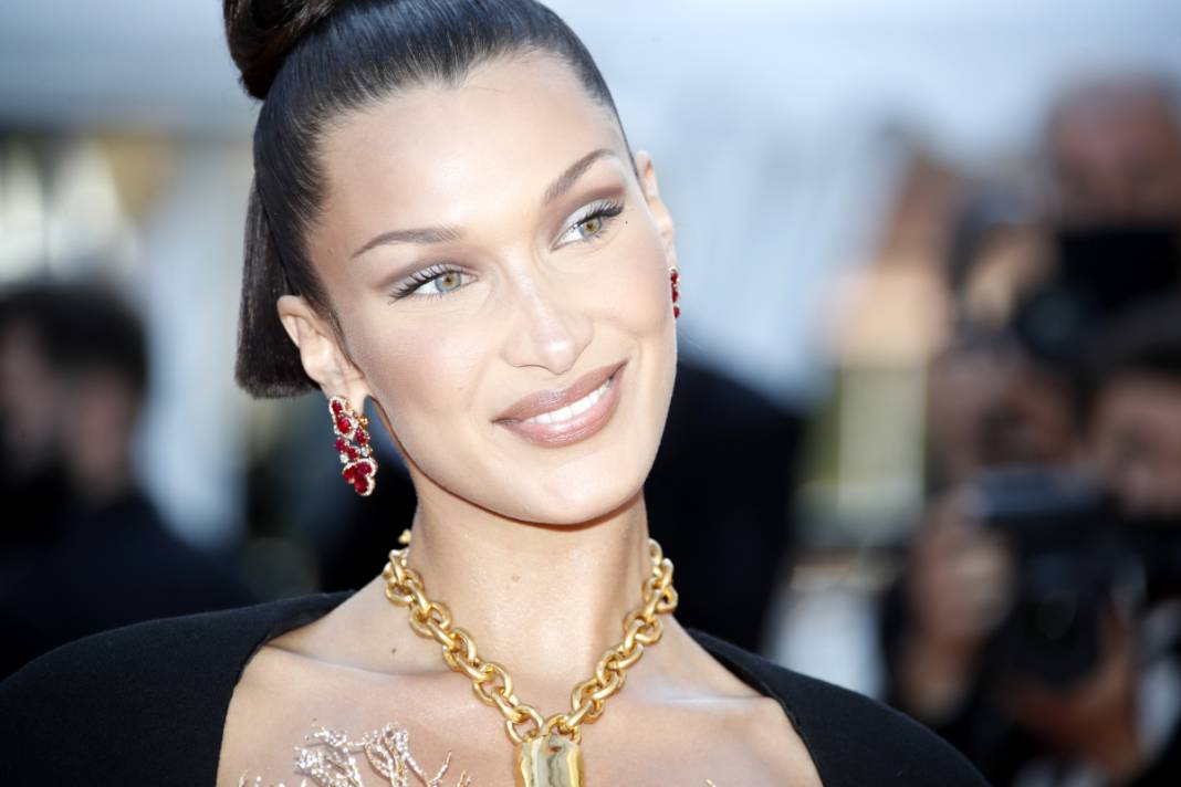 Bella Hadid modelliği bıraktı 13