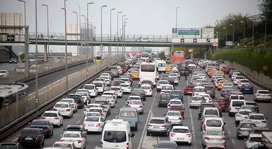 İstanbul'da yarın dışarı çıkacaklar dikkat! 11