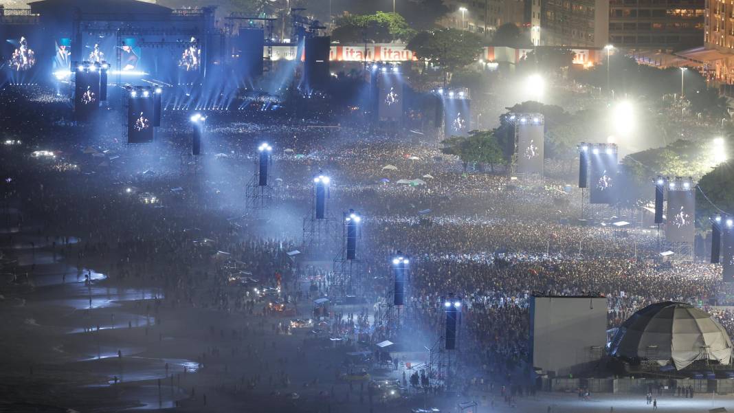 Madonna Brezilya’da 1,5 milyon kişiye konser verdi 1