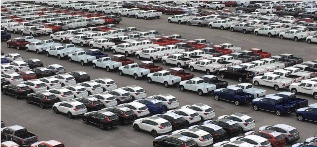 Otomobilde indirim kampanyası başladı. 150 binden başlıyor 300 bine kadar çıkıyor 5