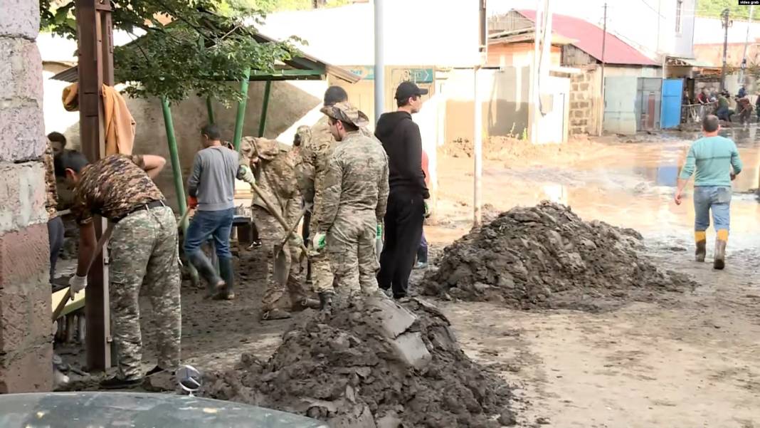 Ermenistan temizlikçi arıyor 2