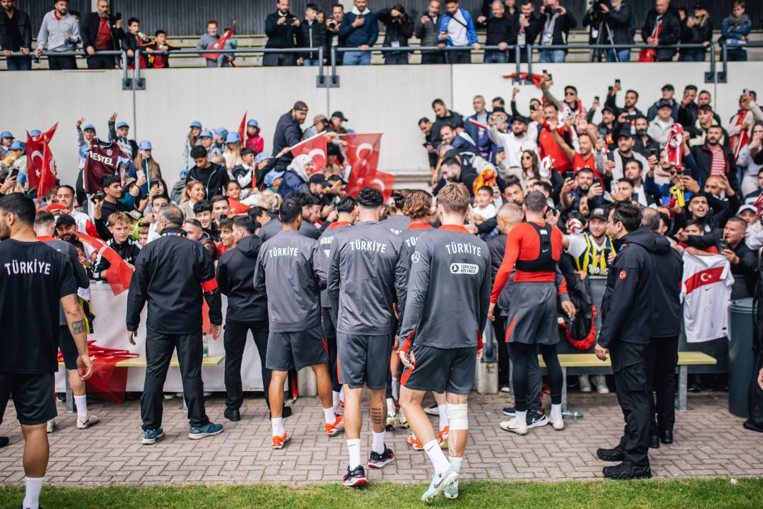 Almanya'da Türkiye depremi 11