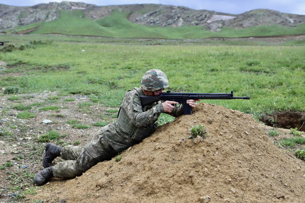 Mehmetçik bayramda da görev başında 25