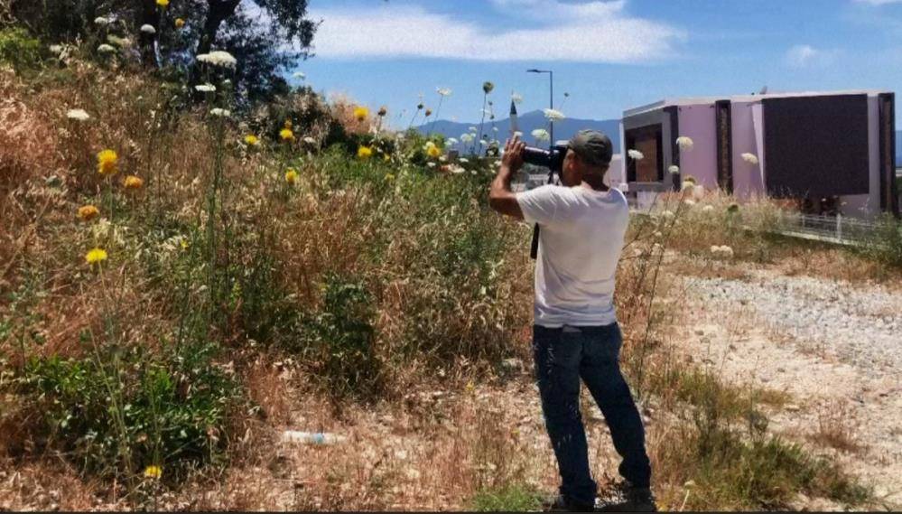 Bu çiçeği koparan yandı. Özel izinle dokunmak serbest 4