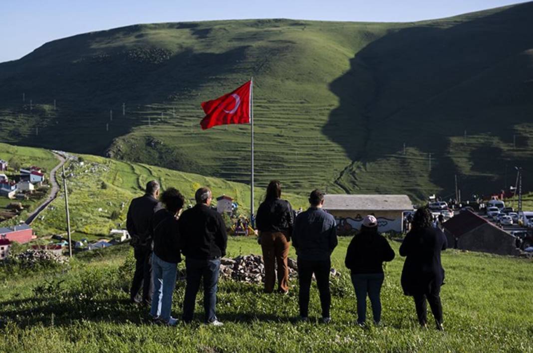 Ardahan'da dağlara yansıyan ‘Atatürk silüeti’ bu yıl da gözlemlendi 3