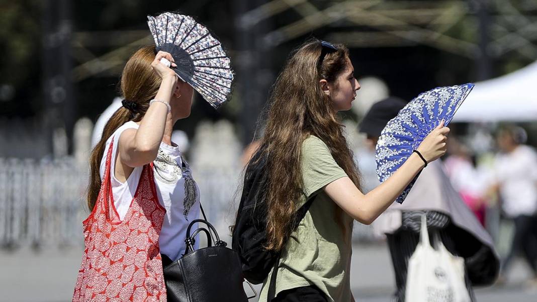 Meteoroloji 13 ili sarı kodla uyardı. Sağanak yağış kuvvetli geliyor 10