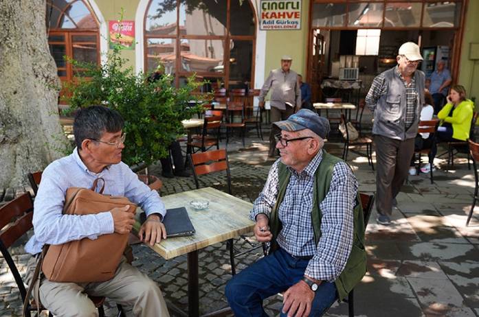 Japon akademisyen ikram edilen bir bardak çay ile müslüman oldu: Türkiye'yi görmeyen boşuna yaşıyor 2