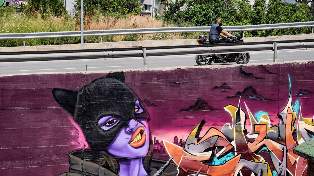 Grafiti festivali ziyaretçileri mest etti 12