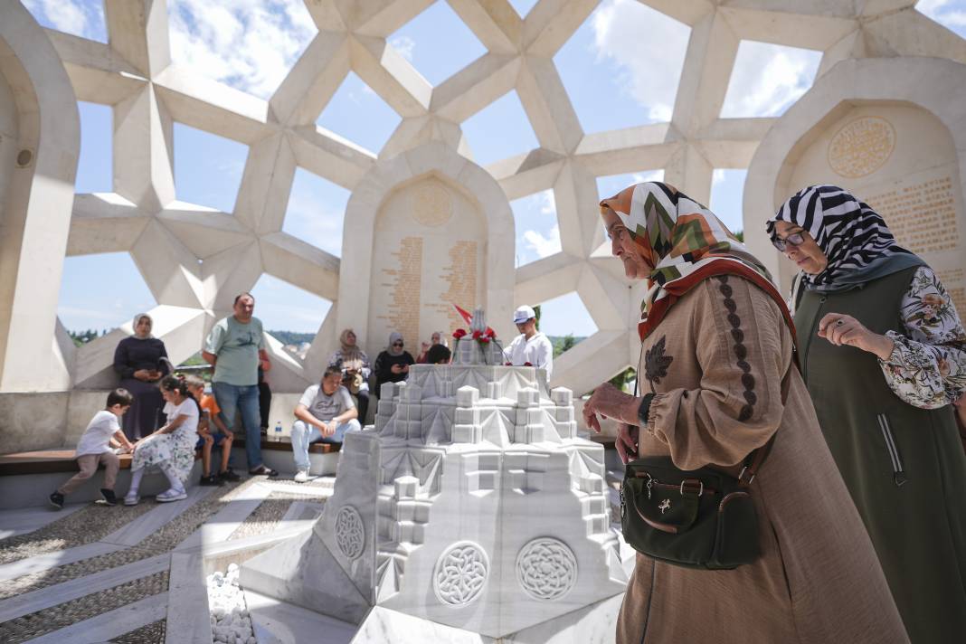 15 Temmuz Şehitler Makamı’na ziyaretçi akını 5