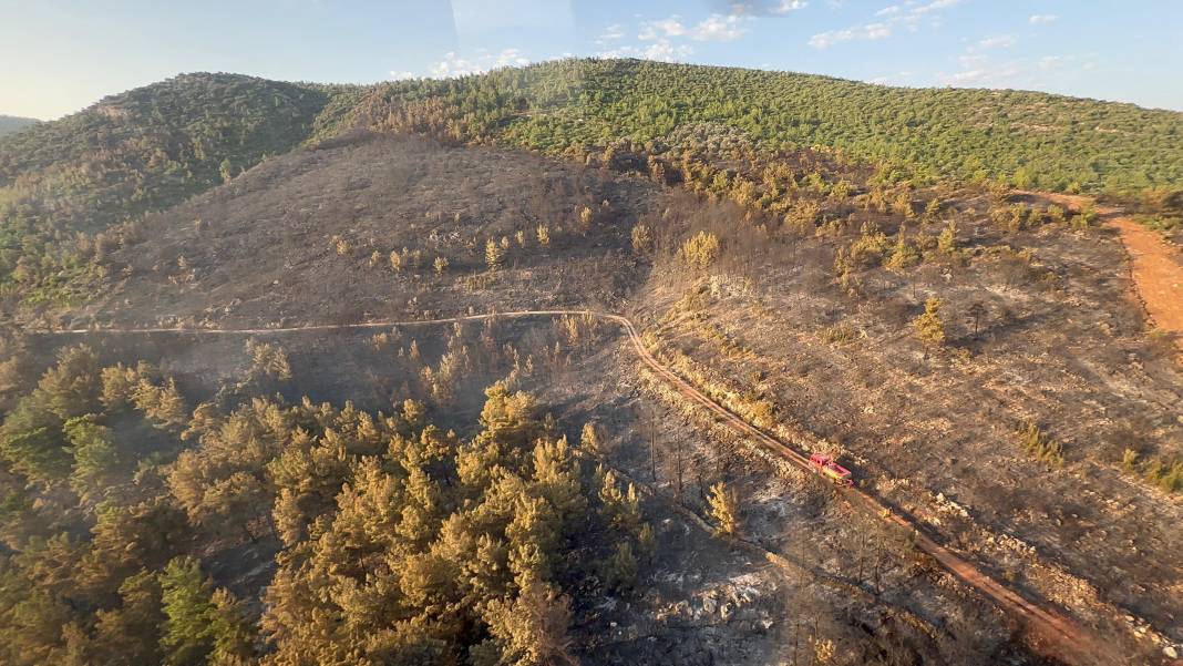 Bodrum'daki orman yangını 18 saat sonra söndürüldü 5