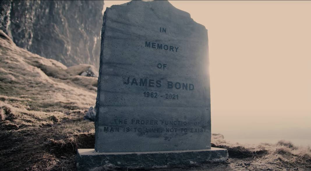 James Bond'un mezarı nerede? 007 James Bond'un mezarı bulundu 2