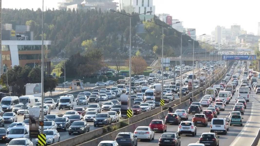 Araç sahipleri dikkat! Bu işlemleri artık tek tıkla yapabileceksiniz 1