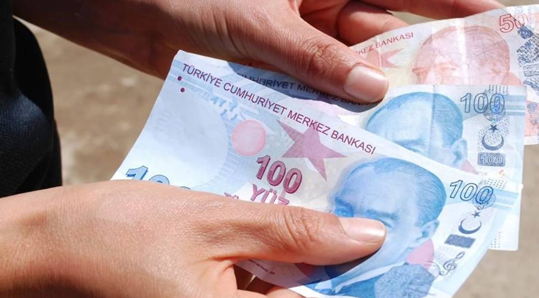 500 bin TL'nin aylık getirisi arşa çıktı. Bankaların faiz yarışı hızlandı 5