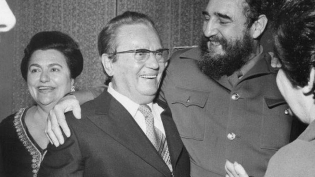 Yugoslavya'nın yumuşak tornacısı Tito 17