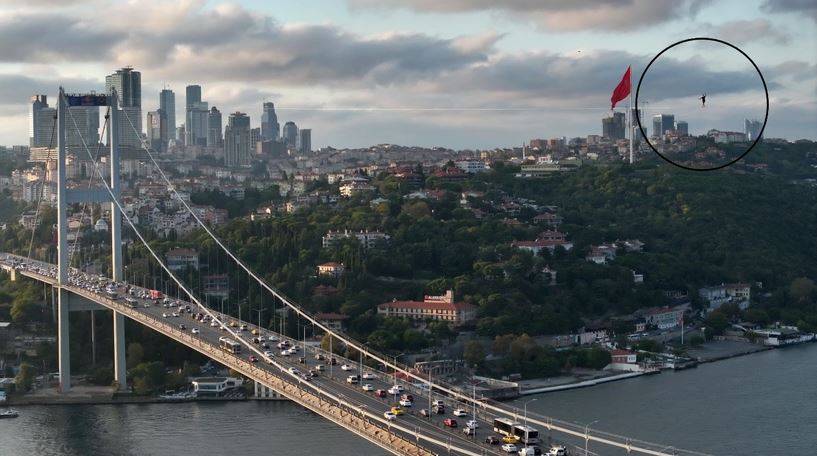 Boğaz'ın üstünden iple yürüyerek geçti. İstanbul bu olaya kitlendi 8