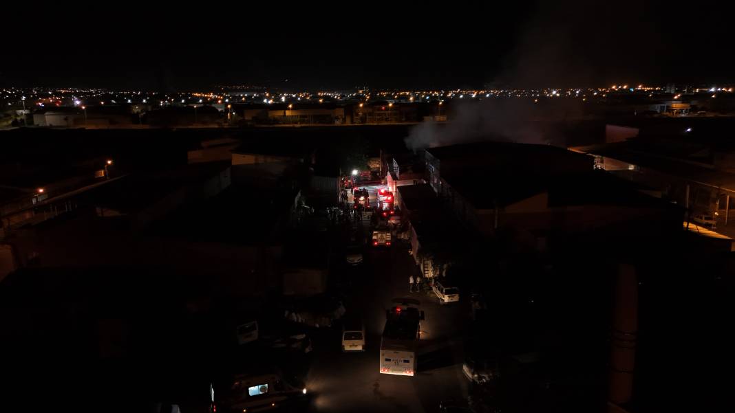 Kayseri'de yangın paniği! İş yerleri küle döndü 11