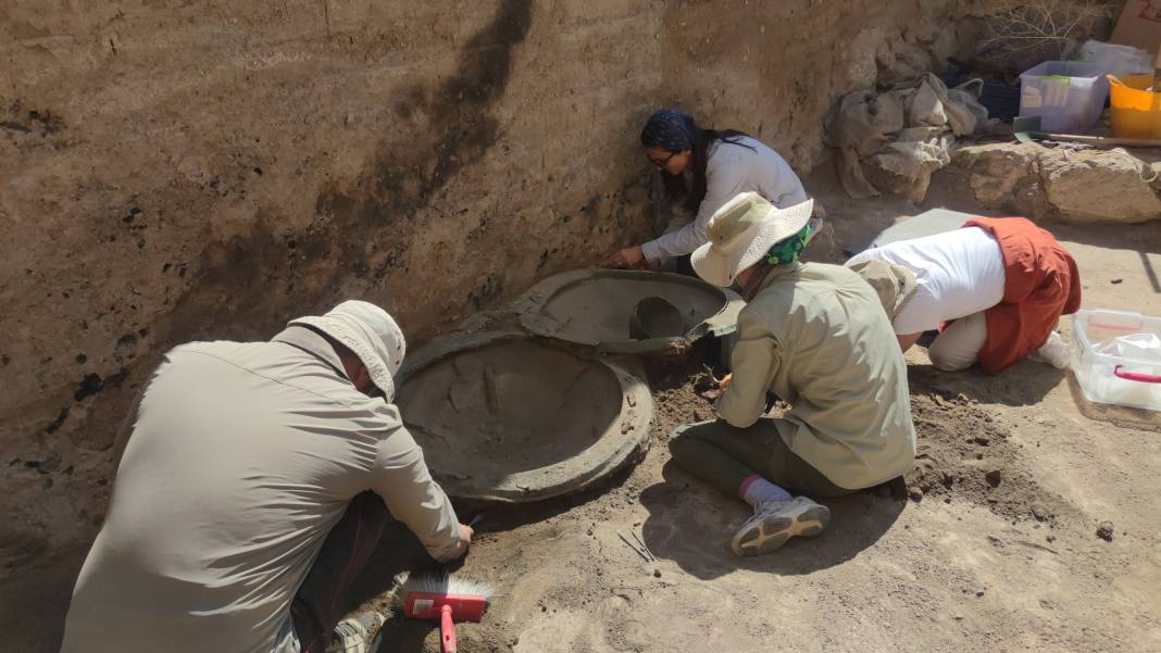 2 bin 700 yıllık bronz kalkan bulundu 6