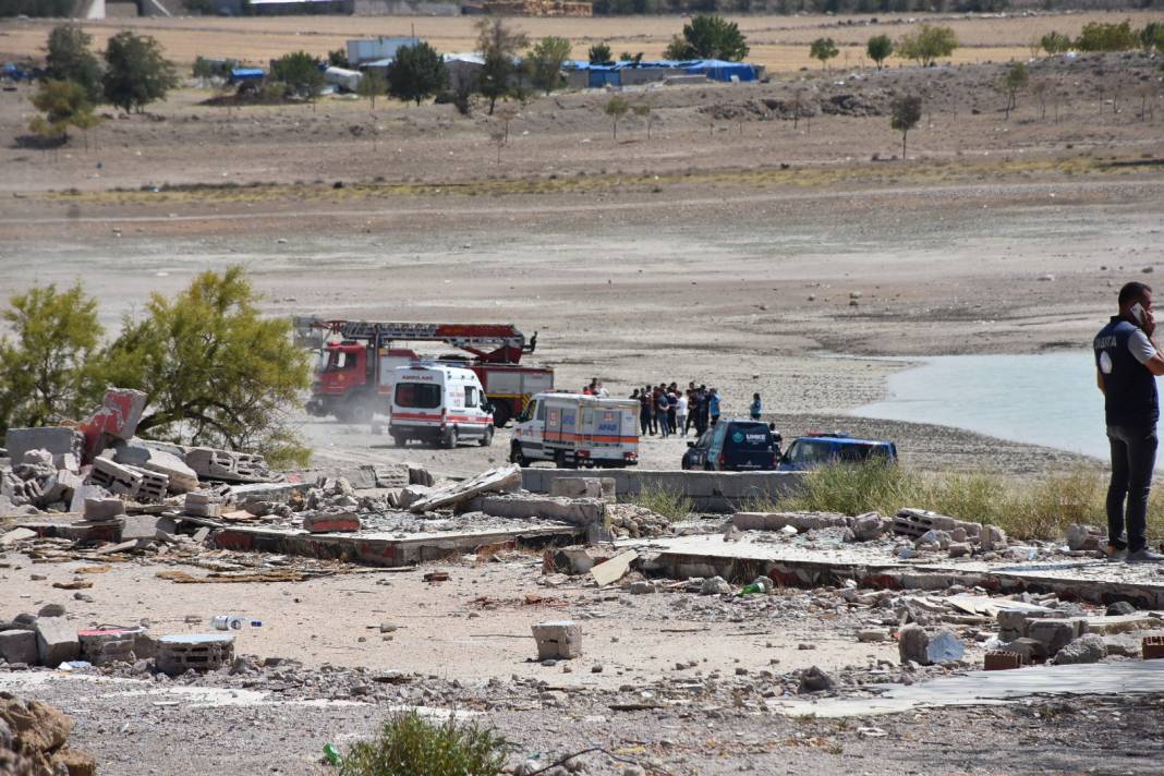 Niğde'de baraj gölünde acı son: Baba ve kızının cansız bedenleri bulundu 16