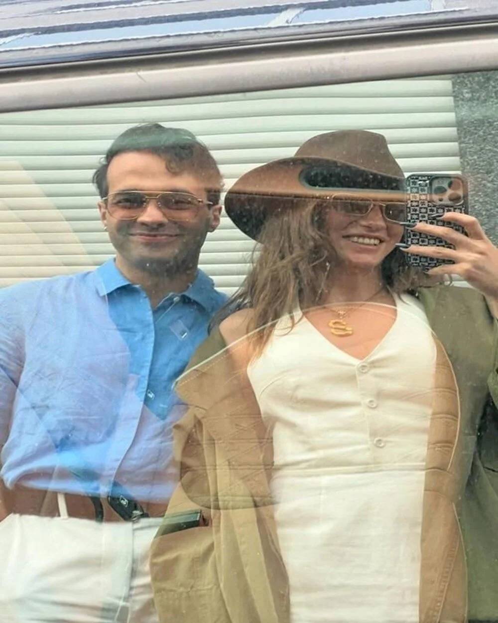 Serenay Sarıkaya ve Mert Demir'in aşk tatilinden ilk paylaşım 3