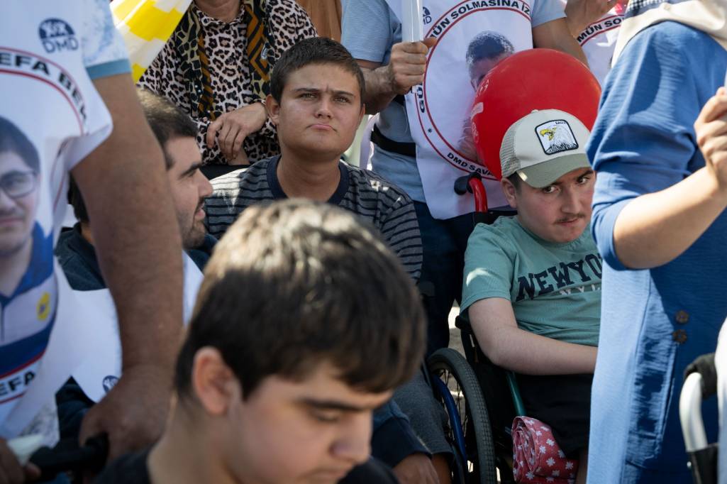 Bu çocukların gözyaşını dindirin. Kas hastaları için ilaç ödemesi isteniyor 5