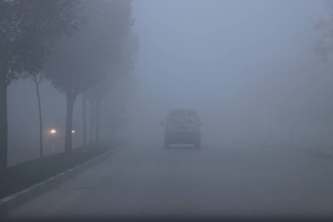 Meteoroloji il il uyardı: Kabus geri dönüyor, göz gözü görmeyecek (25 Eylül hava durumu) 10