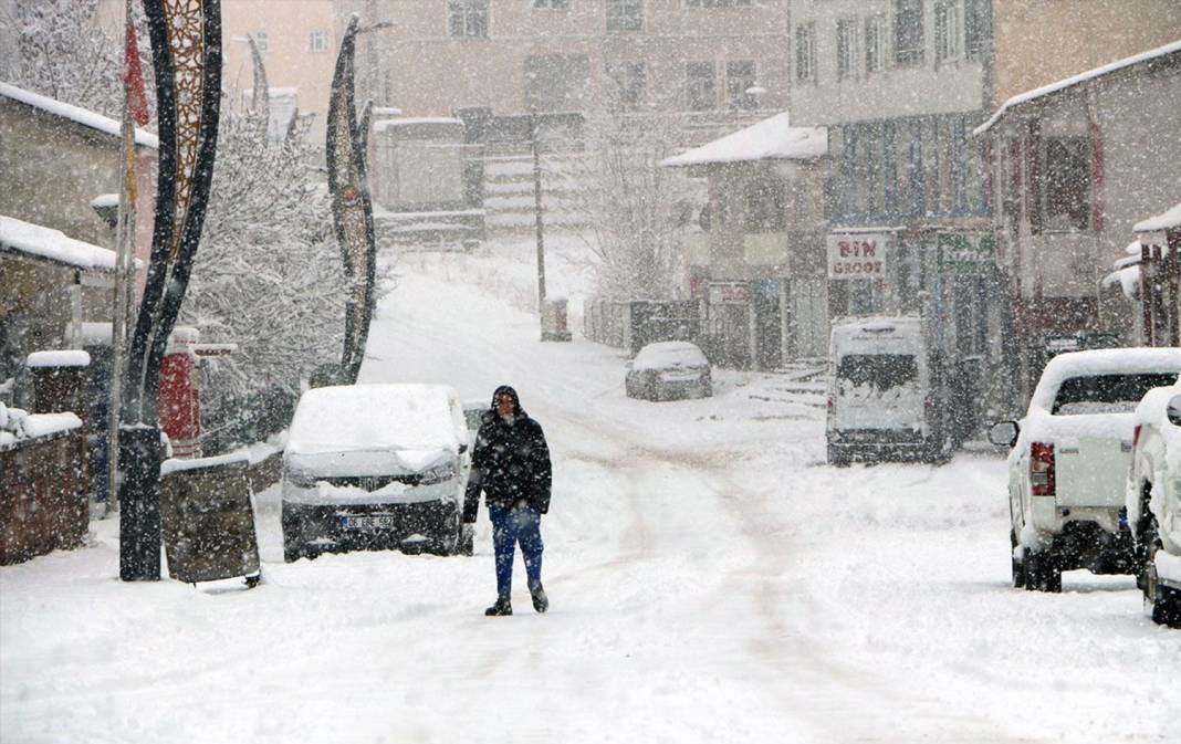 Meteoroloji o illere kar alarmı verdi! Türkiye beyaza bürünecek (19 Ekim 2024 hava durumu) 10