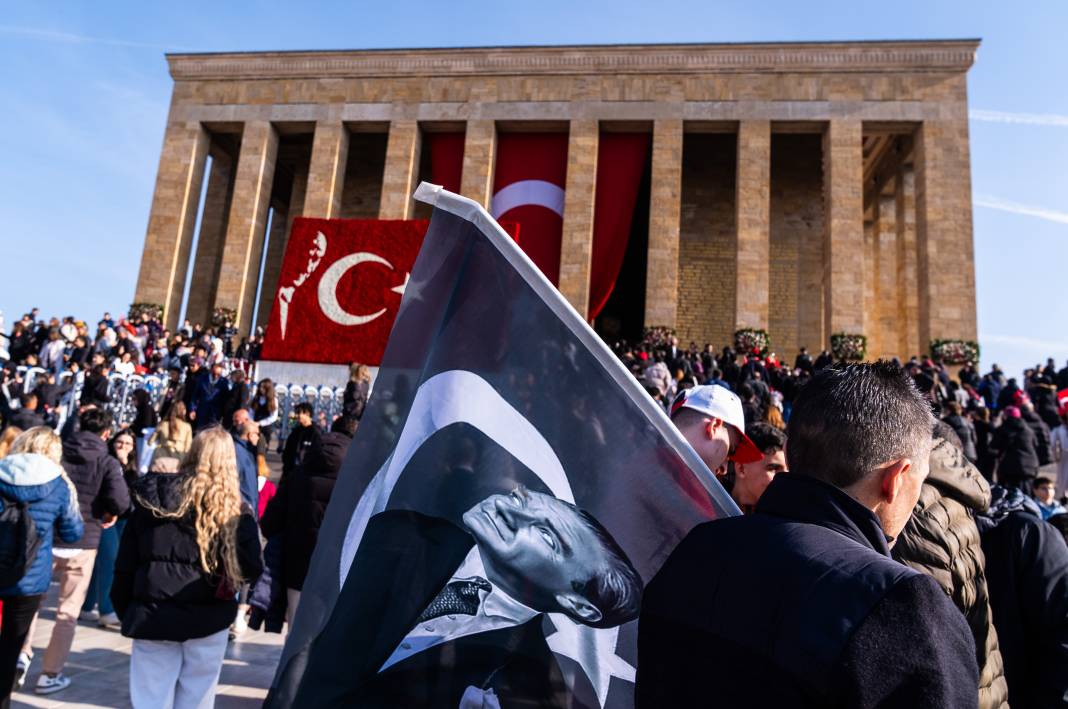 Türk Milleti Ata’sına koştu! Anıtkabir’e ziyaretçi akını 19