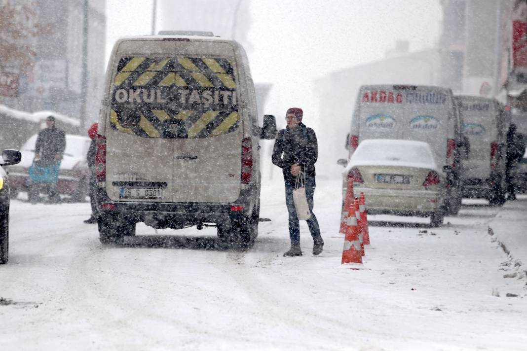 Kar fena bastırdı... Batı'dan bekleniyordu Doğu'dan geldi... 11