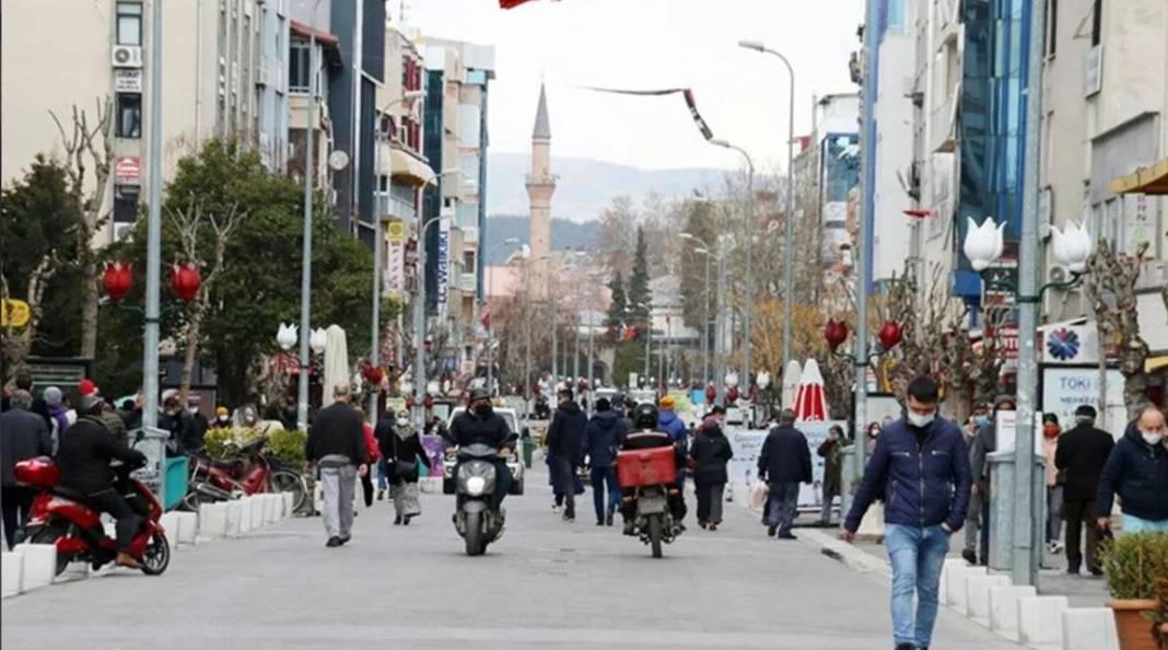 Türkiye'nin en hızlı fakirleşen illeri belli oldu! Listeyi görenler şaştı kaldı 9