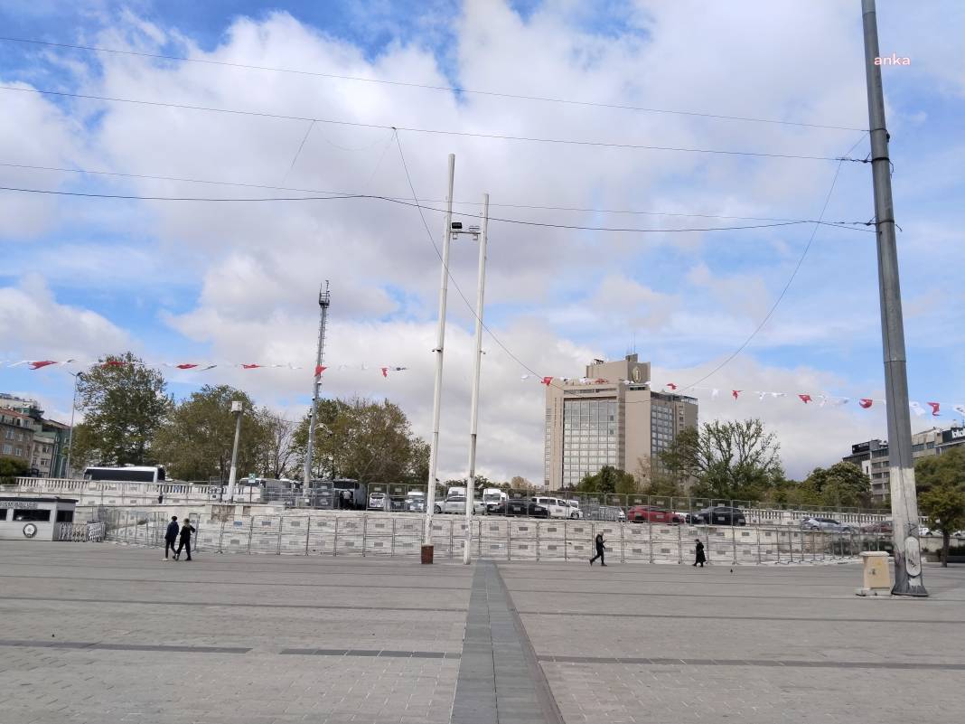 100 gözaltı, TOMA'lar, bariyerler... Taksim 1 Mayıs öncesi ablukada 4