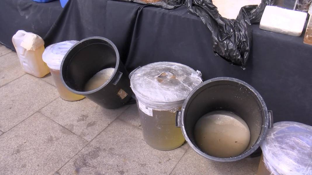 İstanbul'da dev operasyon: 1 ton 291 kilogram uyuşturucu yakalandı 5