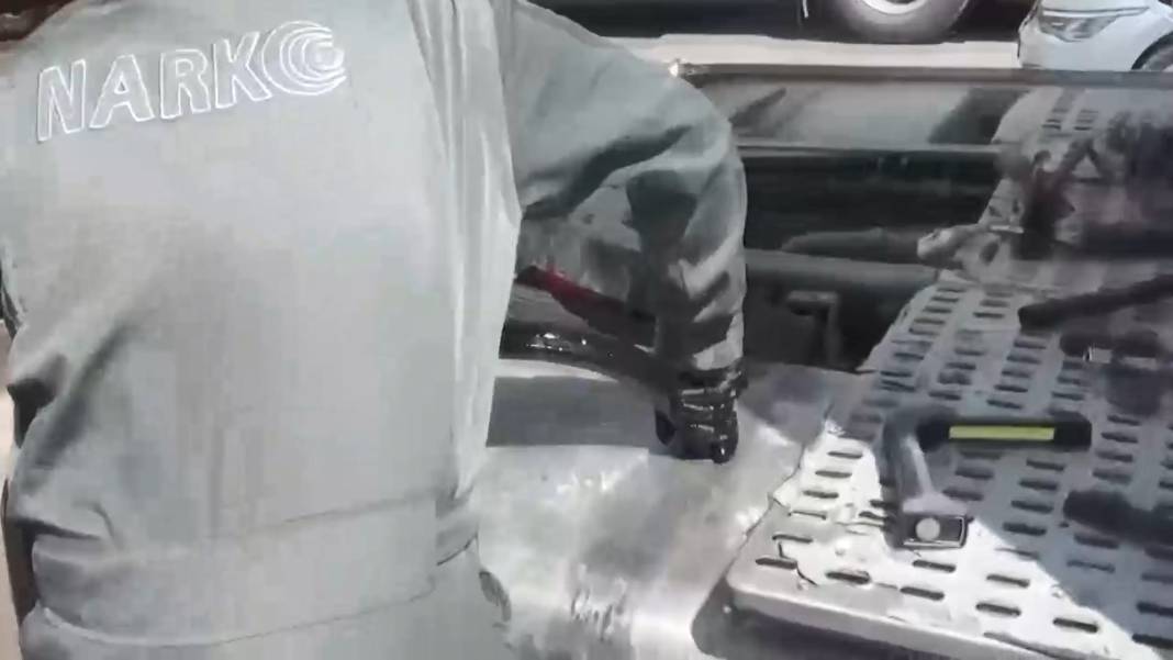 İstanbul'da dev operasyon: 1 ton 291 kilogram uyuşturucu yakalandı 8