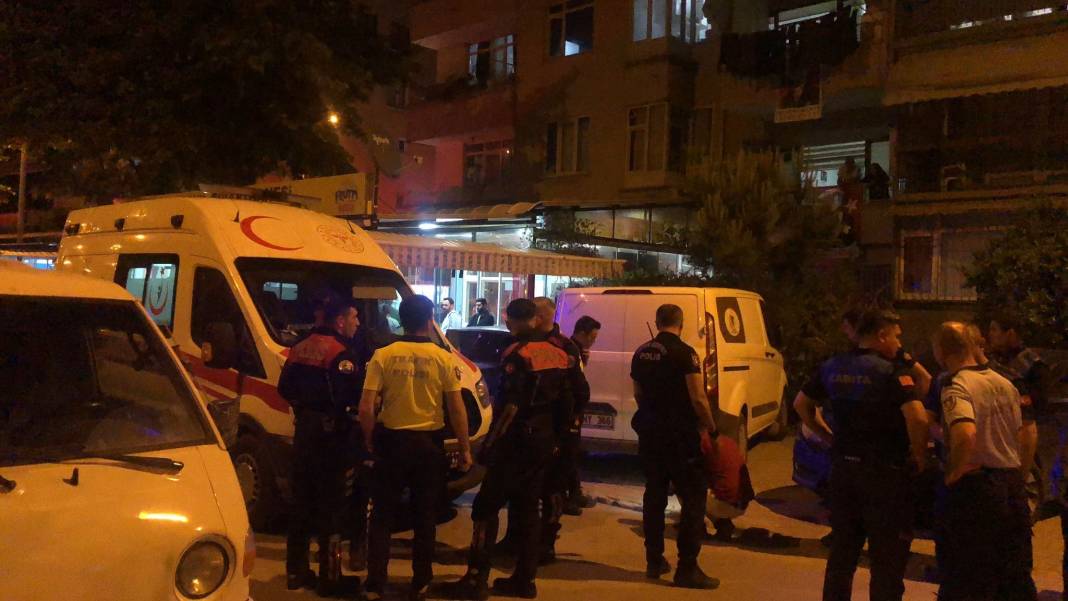 Sahilde korkunç cinayet! Yüzlerce kişinin gözü önünde vurdu 2